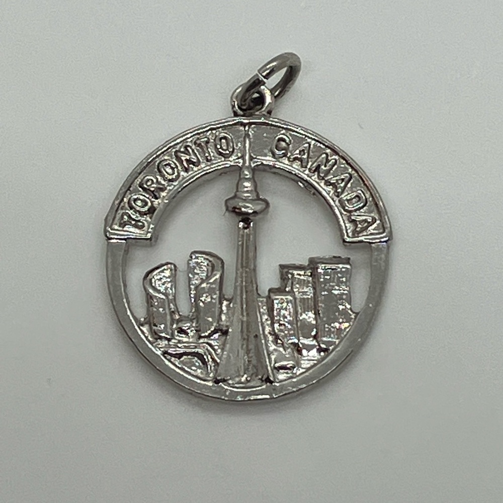Vtg 925 Sterling Silver Toronto Canada Cityscape Cutout Charm / Pendant